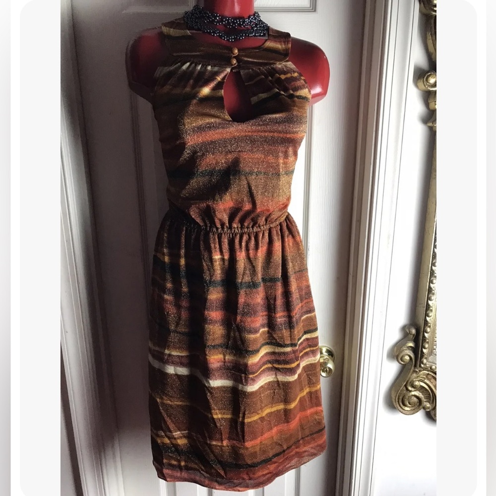 Women's CHETTA B Sleeveless Halter Dress - Elastic Waist - Size 4 - Metallic